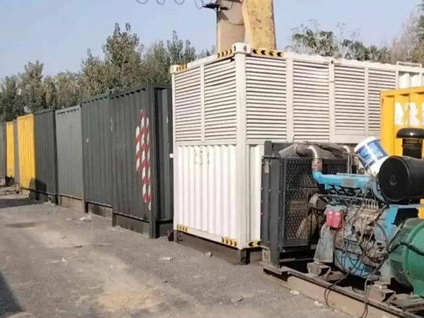 乌海200KW柴油发电机机组每小时油耗是多少?